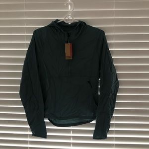 women wind breaker